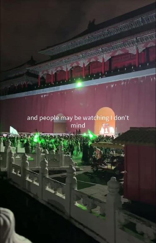 好多海棠～～小丁你快看呀！